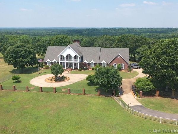 66235 S 320th Road , Chouteau, OK 74337