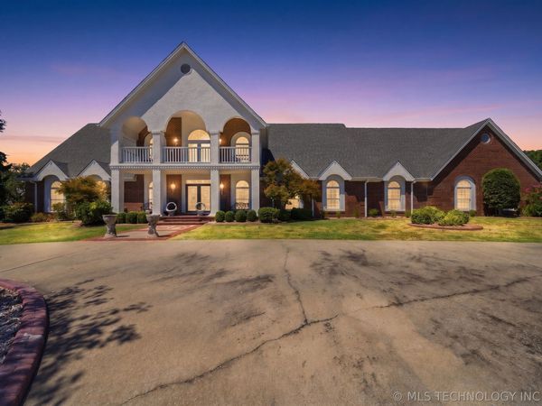 66235 S 320th Road, Chouteau, OK 74337