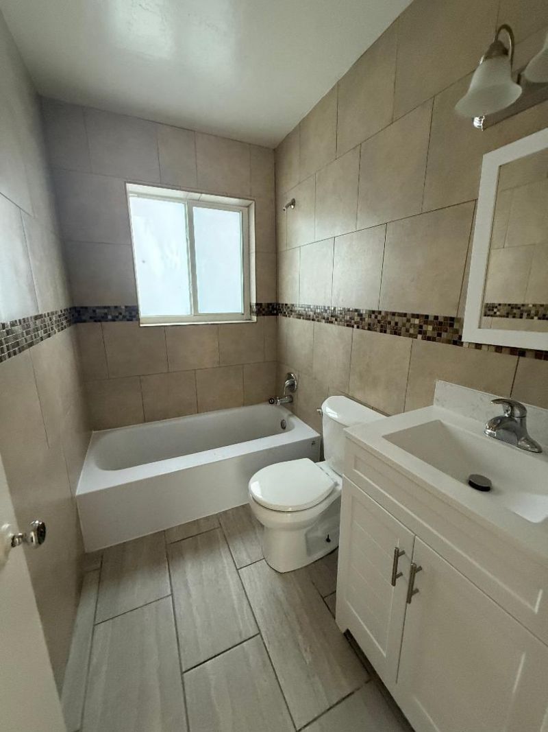 2317 NE 2nd Street, Unit 5, Pompano Beach, FL 33062 Photo