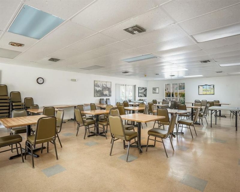 16750 NE 14th Avenue, Unit 303, Miami, FL 33162 Photo