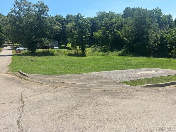 319 N Martha Street , Marquand, MO 63655