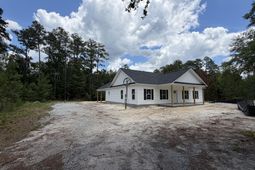 164 Longleaf Drive photo 4