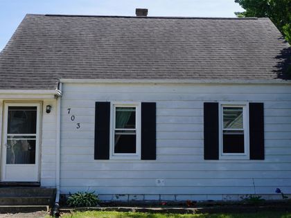 703 Maple Avenue Machesney Park, IL 61115