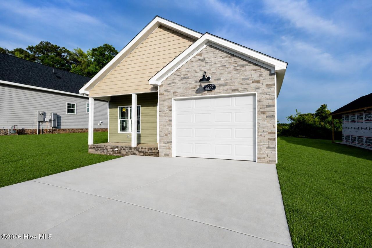 3227 Dolostone Court Sw, Wilson, NC 27893 Main Photo