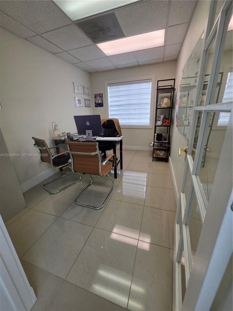 10200 NW 25th St , Unit B-205, Doral, FL 33172 Photo