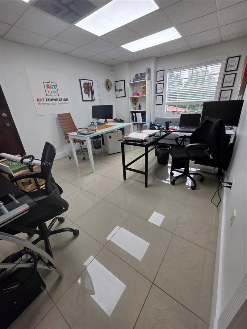 10200 NW 25th St , Unit B-205, Doral, FL 33172 Photo