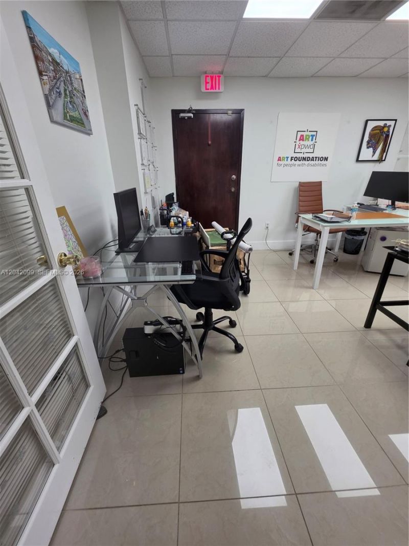10200 NW 25th St , Unit B-205, Doral, FL 33172 Photo