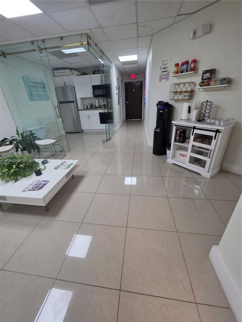 10200 NW 25th St , Unit B-205, Doral, FL 33172 Photo