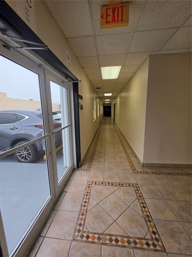 10200 NW 25th St , Unit B-205, Doral, FL 33172 Photo