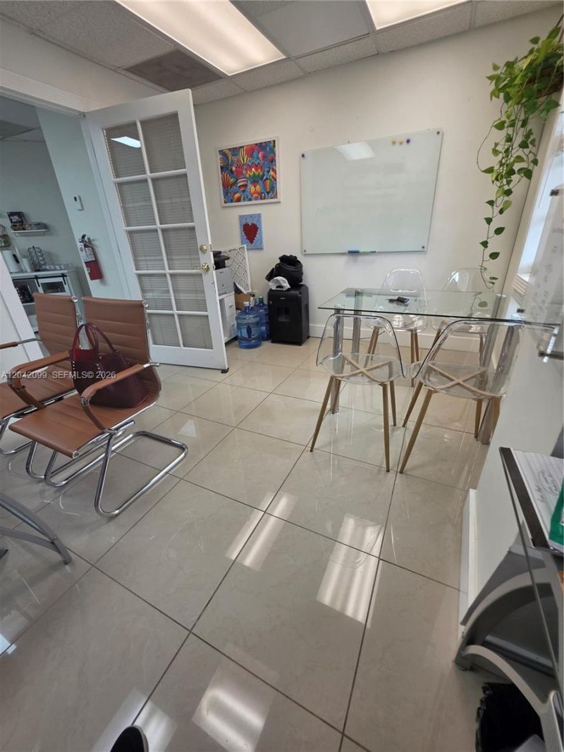 10200 NW 25th St , Unit B-205, Doral, FL 33172 Photo