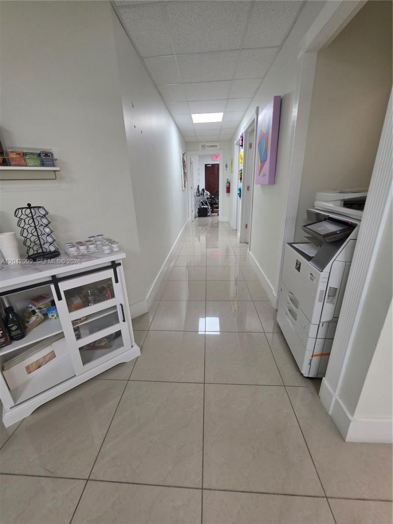 10200 NW 25th St , Unit B-205, Doral, FL 33172 Photo