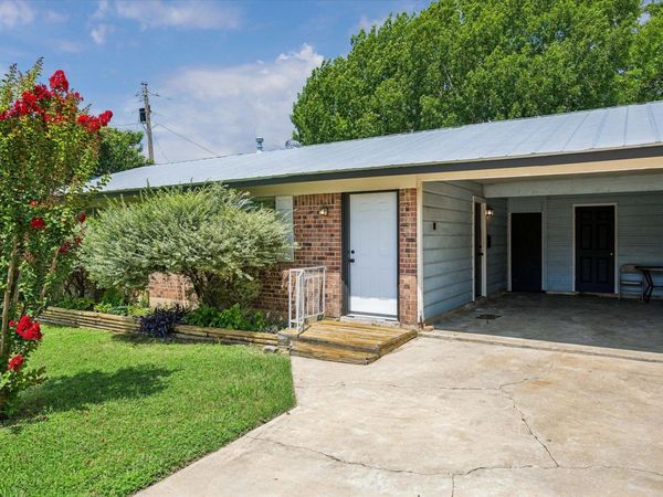 500 S 2nd ST, Unit B, Pflugerville, TX 78660