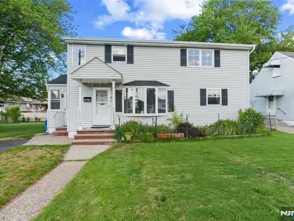 92 Anderson Avenue, TOTOWA, NJ 07512