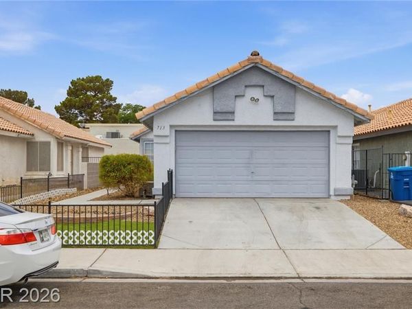 713 MARIE FENLON DR. Drive, Las Vegas, NV 89107