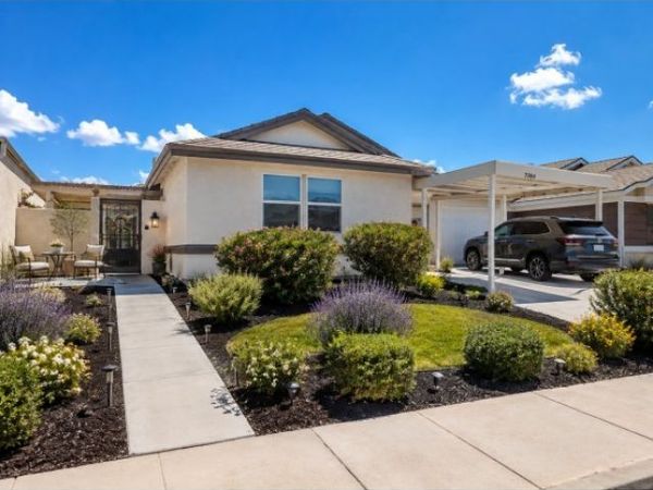 7304 Empress Drive, Las Vegas, NV 89147
