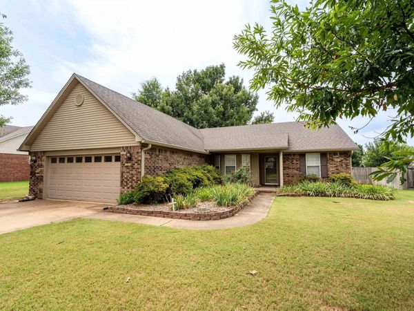 207 Crain Drive , Searcy, AR 72143