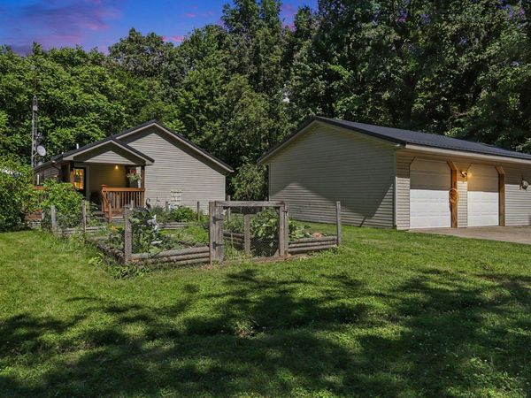 67526 Thunderbird Drive, Sturgis, MI 49091