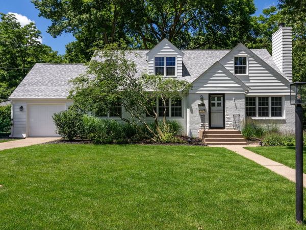 2140 Fairhaven Road , Davenport, IA 52803
