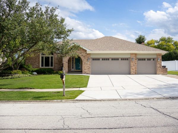 17245 Grange Drive , Orland Park, IL 60467