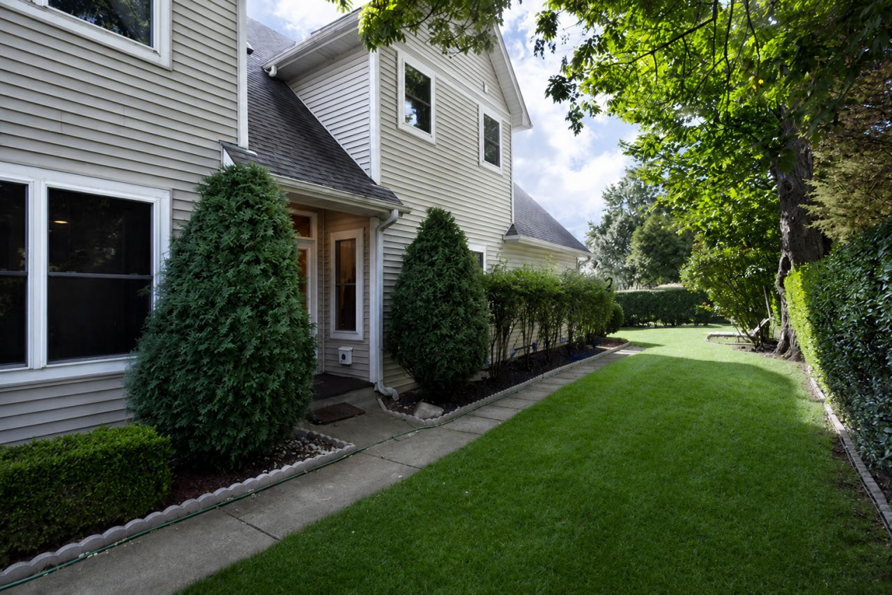 588 Onwentsia Avenue, Highland Park, IL 60035 Main Photo