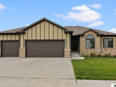 7537 S 79th Street, Lincoln, NE 68516