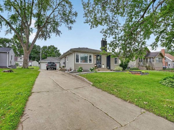 204 Cornwall Avenue, Waterloo, IA 50702