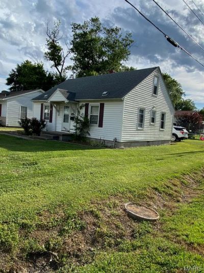 108 Ferguson Street, Jerseyville, IL 62052 Main Photo