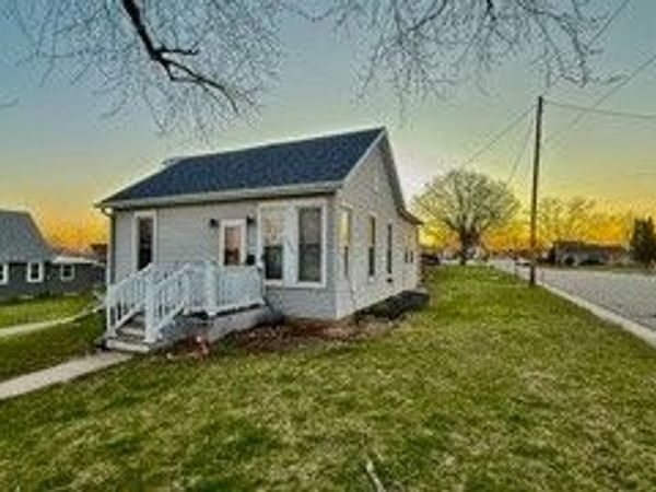 1012 SE 1st Street, Marshalltown, IA 50158