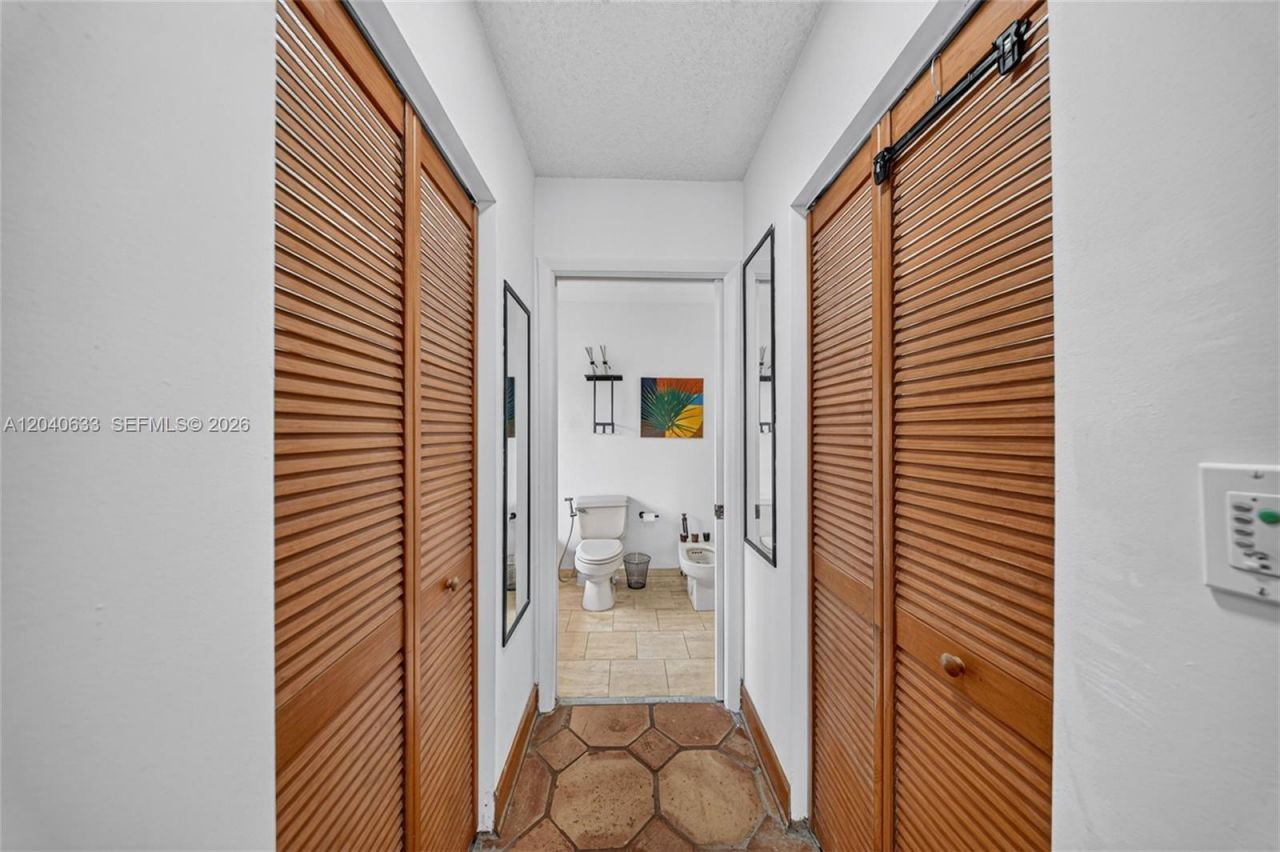 15307 SW 52nd Ter, Miami, FL 33185 Photo