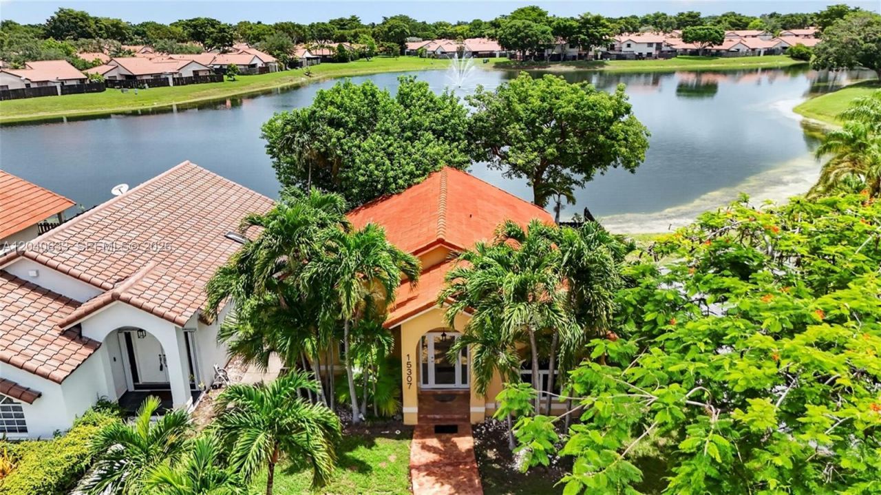15307 SW 52nd Ter, Miami, FL 33185 Photo