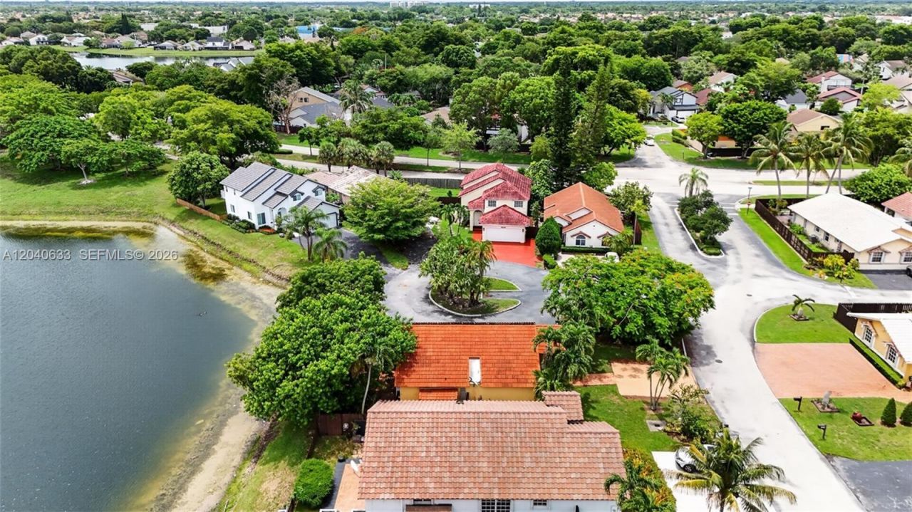 15307 SW 52nd Ter, Miami, FL 33185 Photo