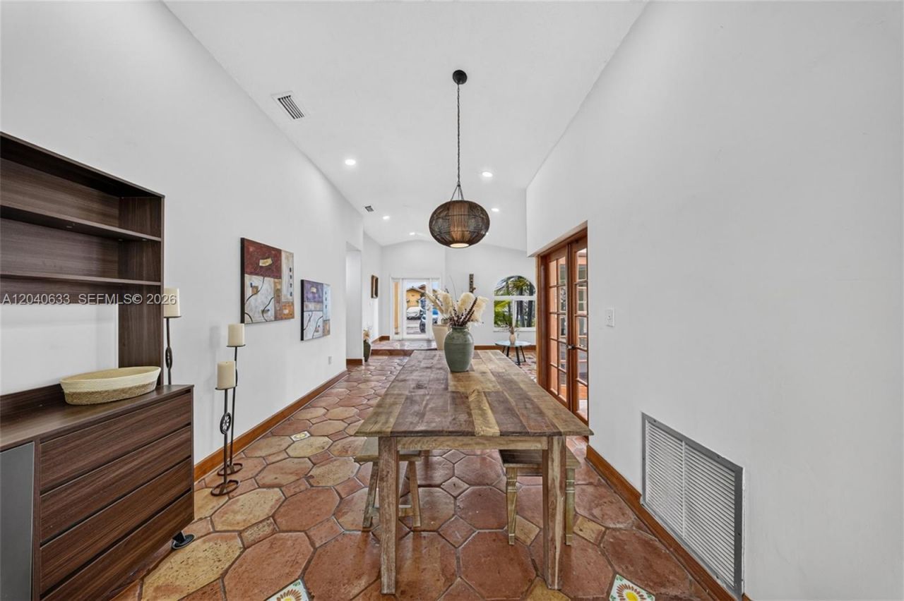 15307 SW 52nd Ter, Miami, FL 33185 Photo