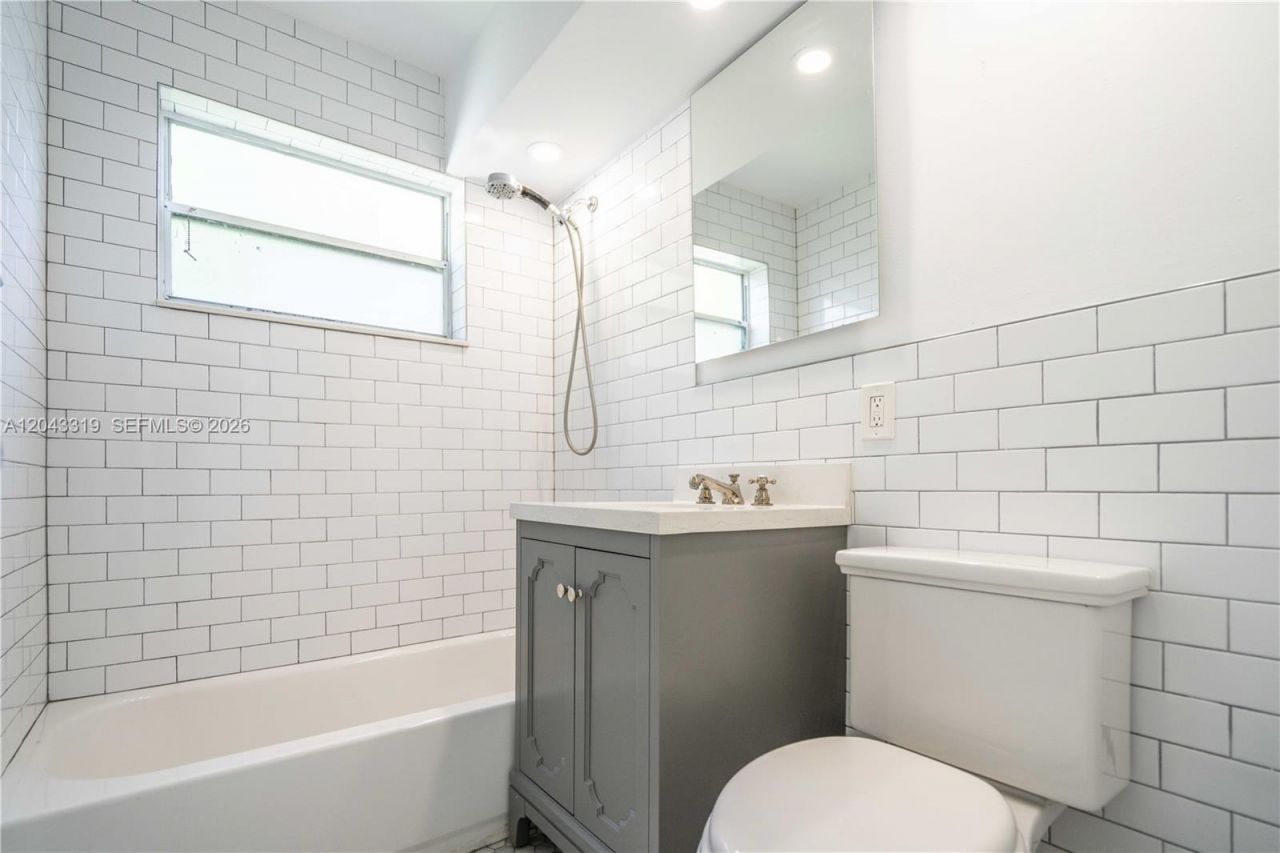 3265 Virginia St , Unit 1, Miami, FL 33133 Photo