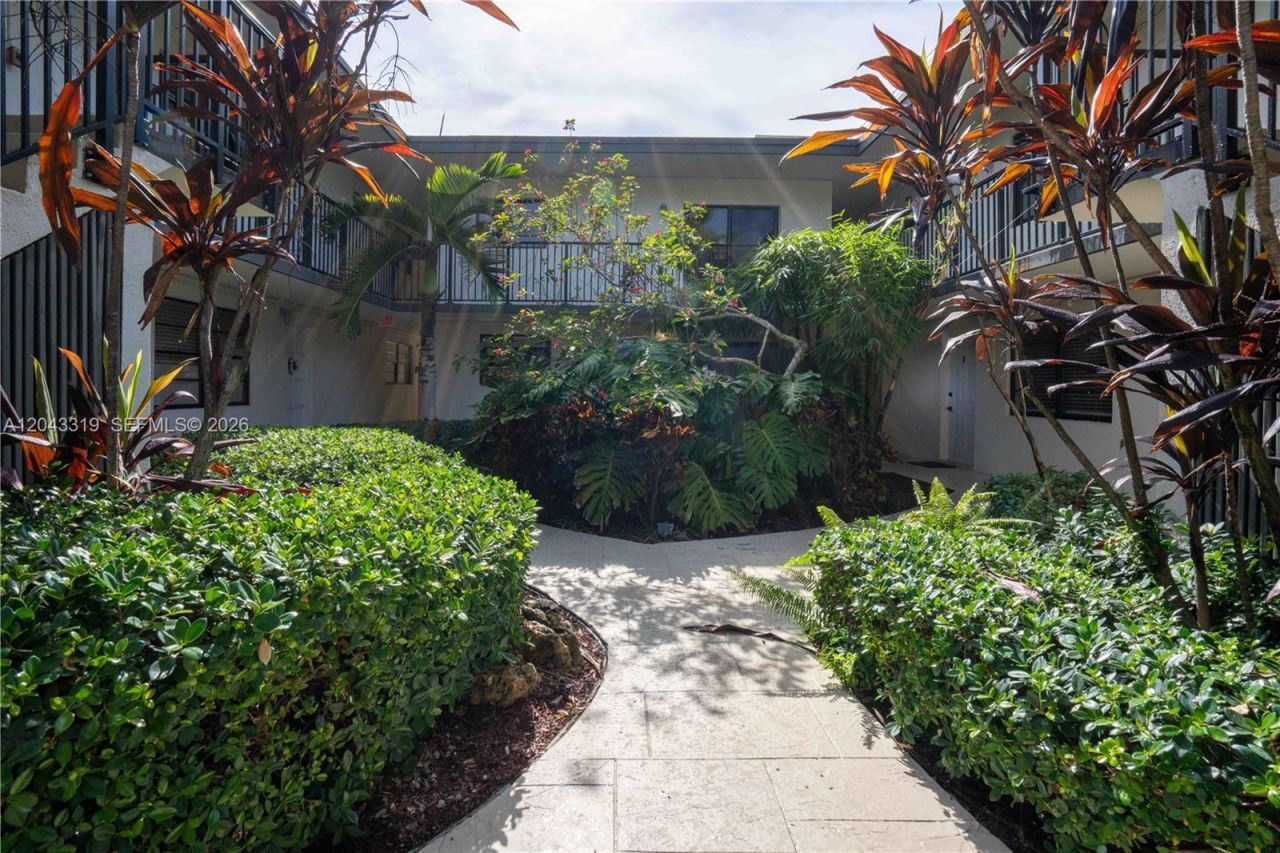 3265 Virginia St , Unit 1, Miami, FL 33133 Photo