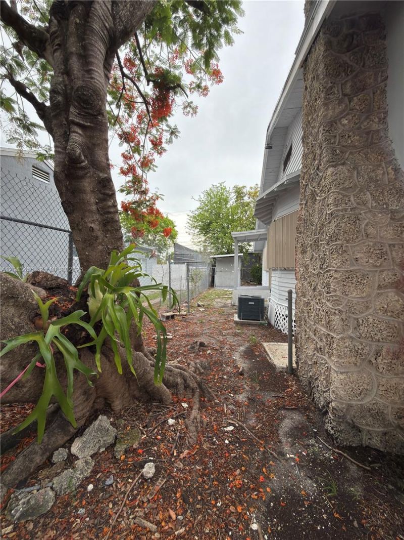 103 NW 35th St, Miami, FL 33127 Photo