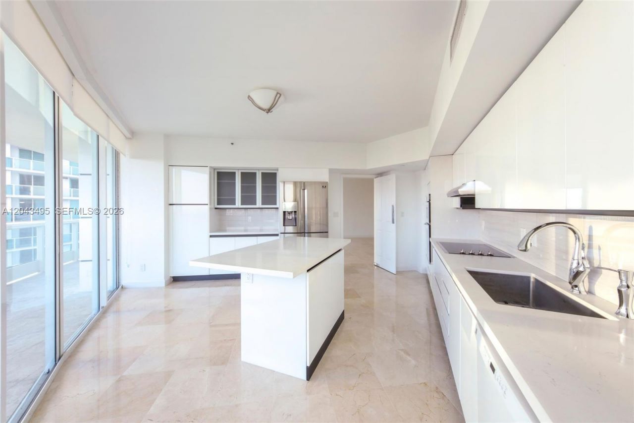 2127 Brickell Ave , Unit 2504, Miami, FL 33129 Photo