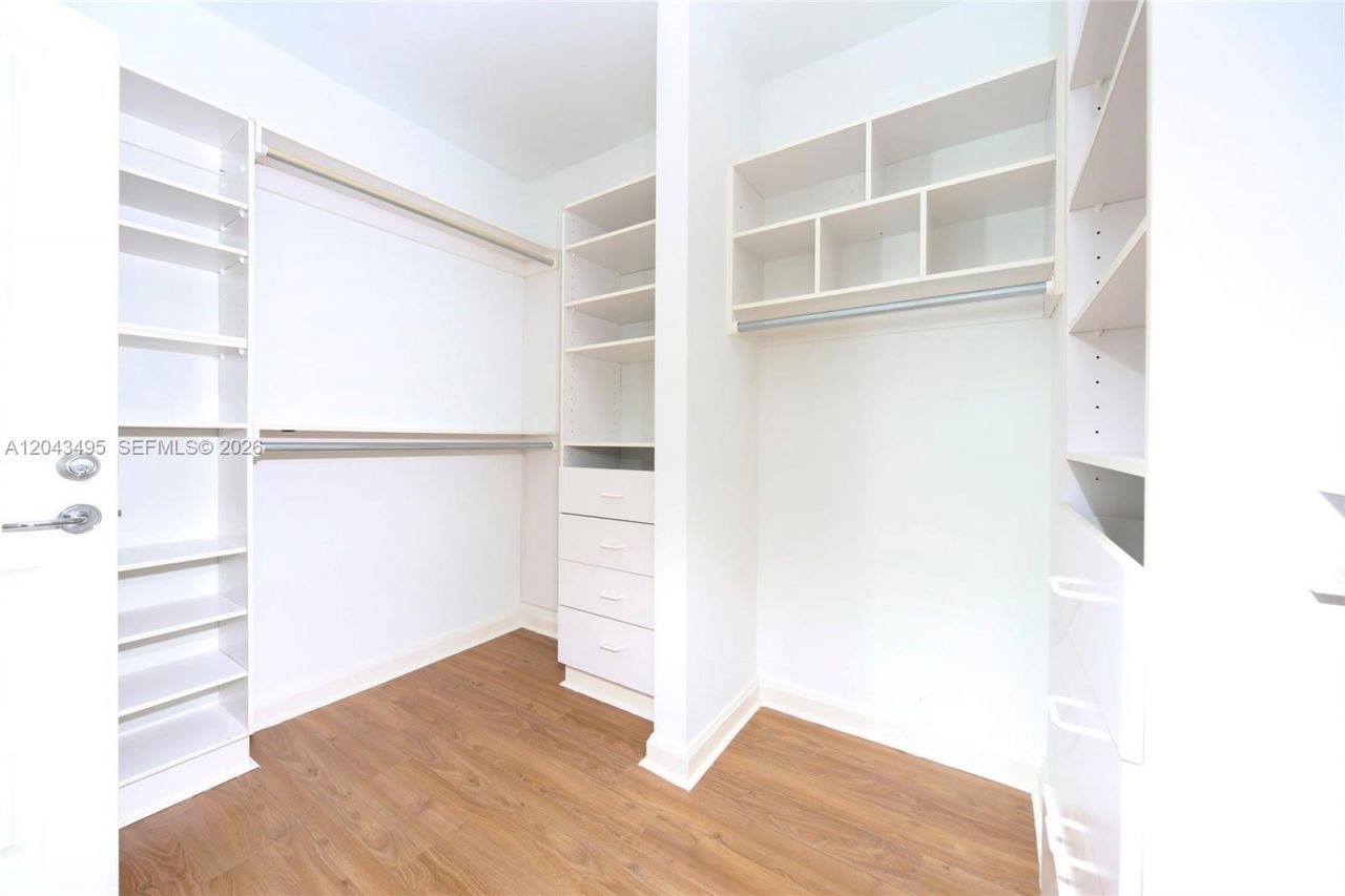 2127 Brickell Ave , Unit 2504, Miami, FL 33129 Photo