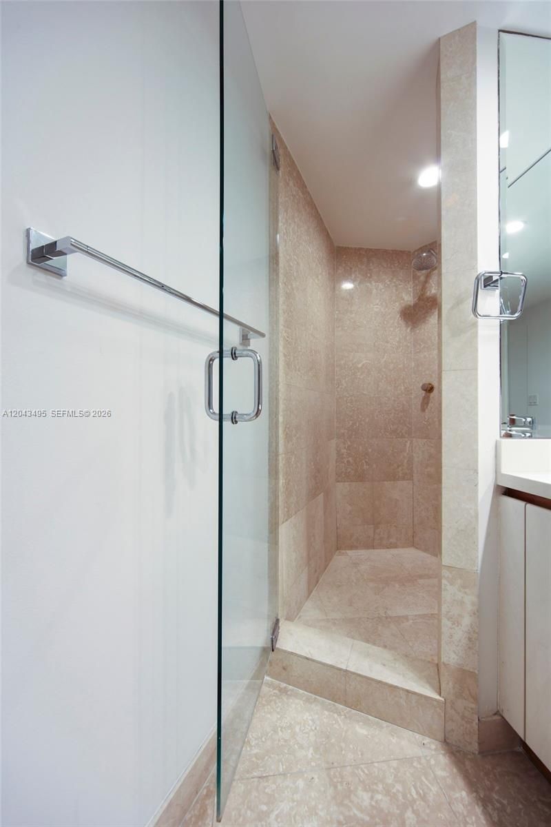2127 Brickell Ave , Unit 2504, Miami, FL 33129 Photo