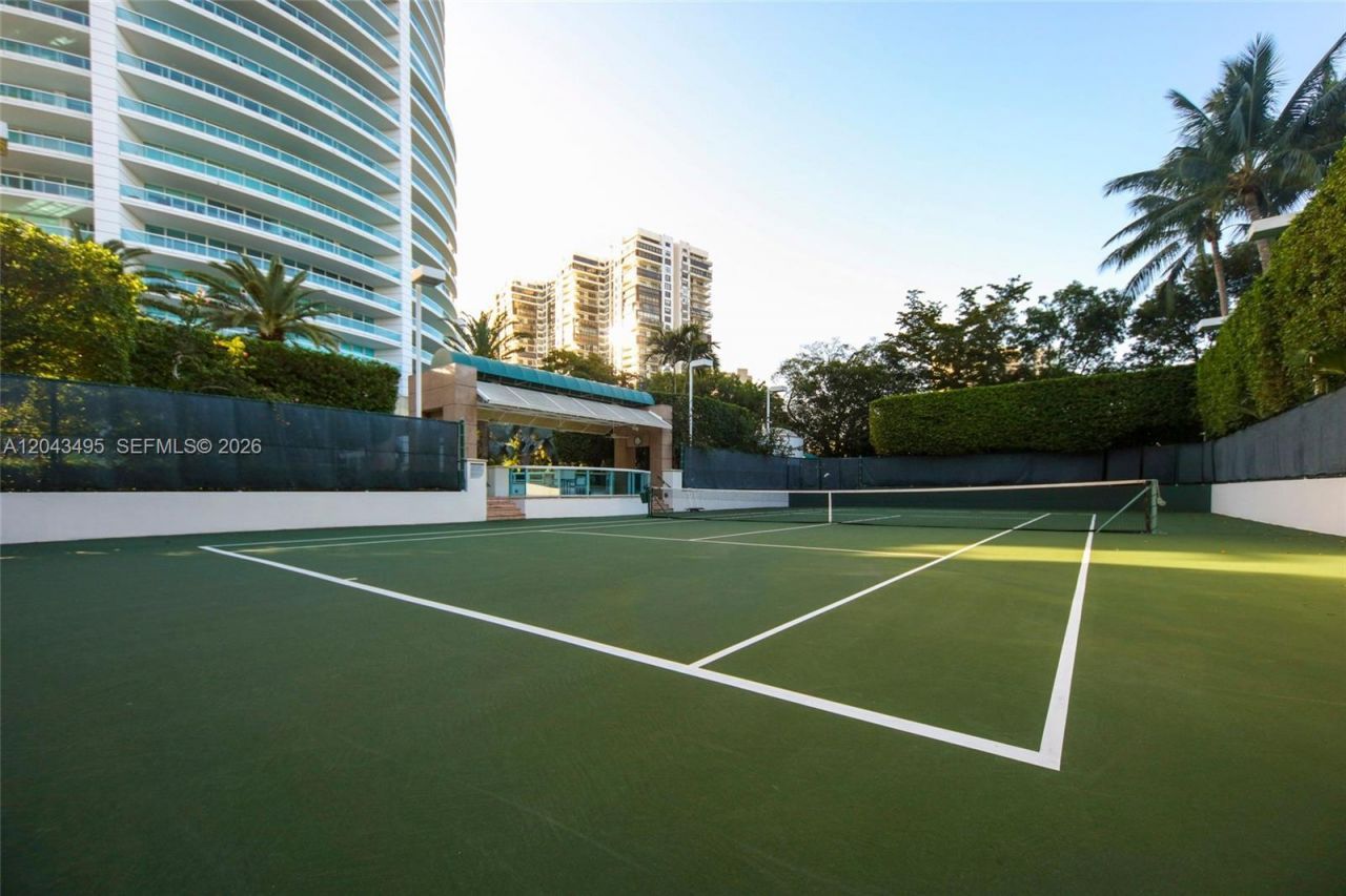 2127 Brickell Ave , Unit 2504, Miami, FL 33129 Photo
