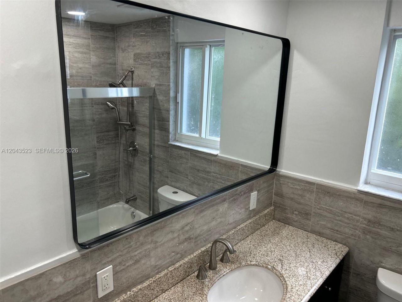 261 NW 49th St, Unit A, Miami, FL 33127 Photo