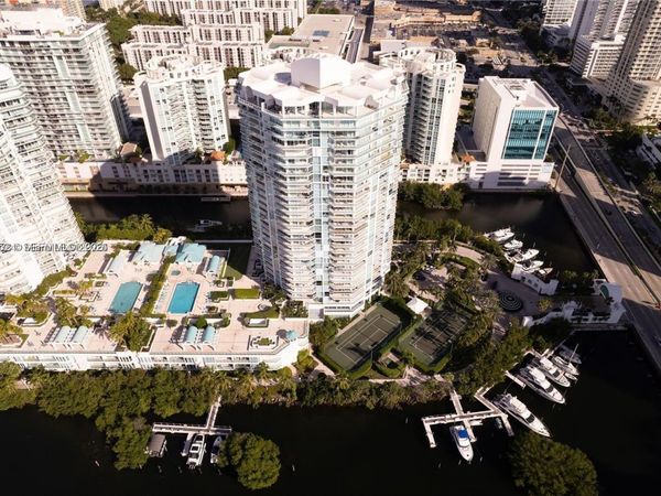 16400 Collins Ave , Unit 942, Sunny Isles Beach, FL 33160