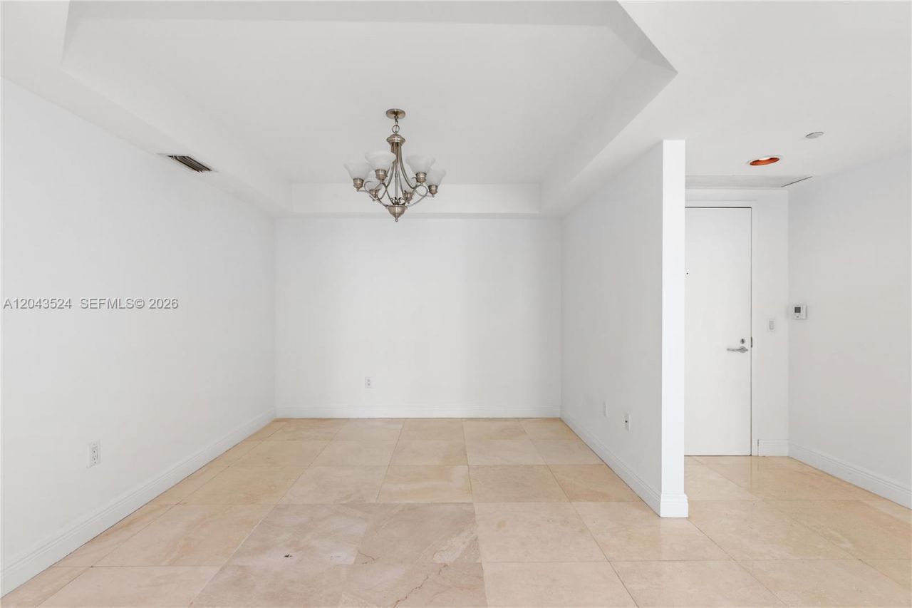 16400 Collins Ave, Unit 942, Sunny Isles Beach, FL 33160 Photo