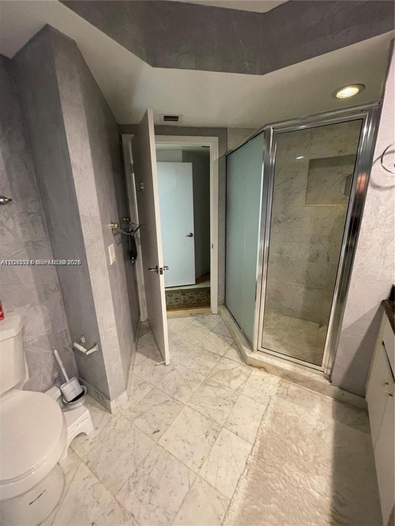 16400 Collins Ave , Unit 942, Sunny Isles Beach, FL 33160 Photo