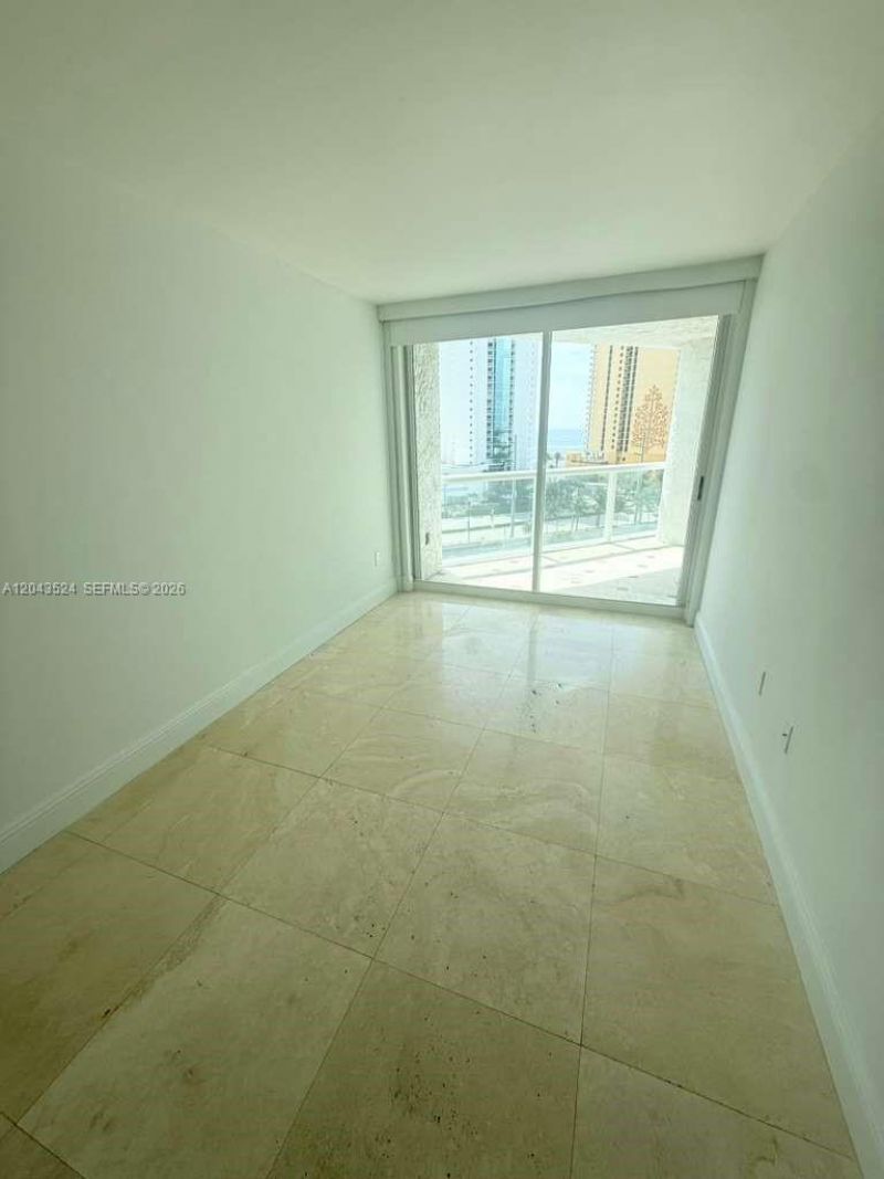 16400 Collins Ave , Unit 942, Sunny Isles Beach, FL 33160 Photo