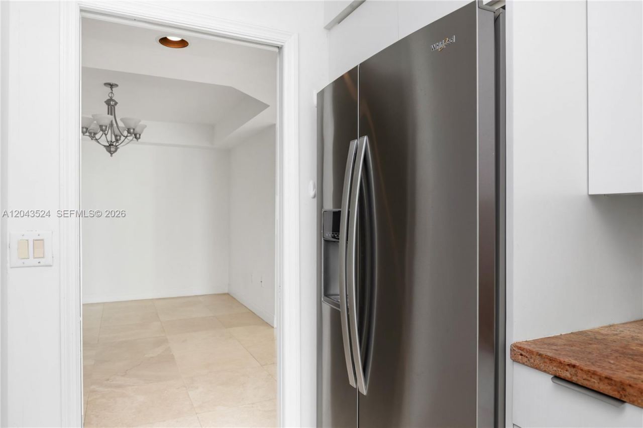 16400 Collins Ave, Unit 942, Sunny Isles Beach, FL 33160 Photo