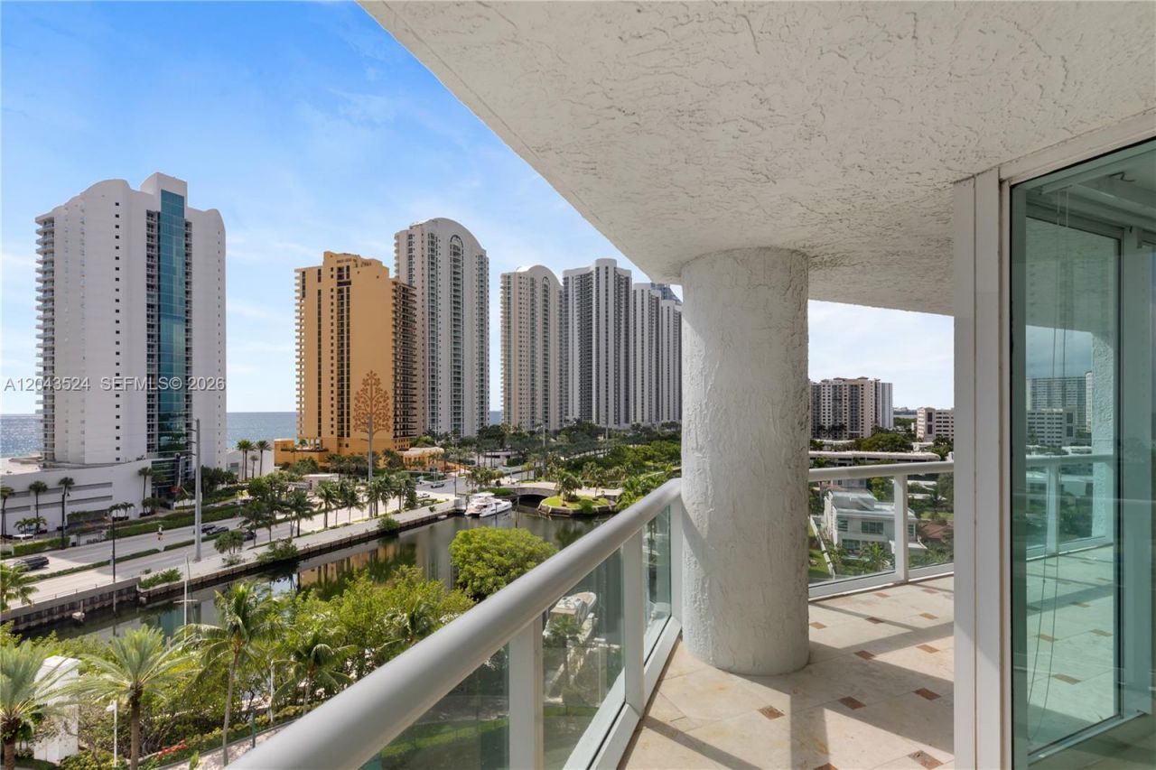 16400 Collins Ave, Unit 942, Sunny Isles Beach, FL 33160 Photo