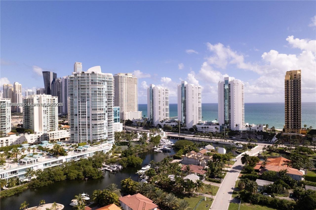 16400 Collins Ave , Unit 942, Sunny Isles Beach, FL 33160 Photo