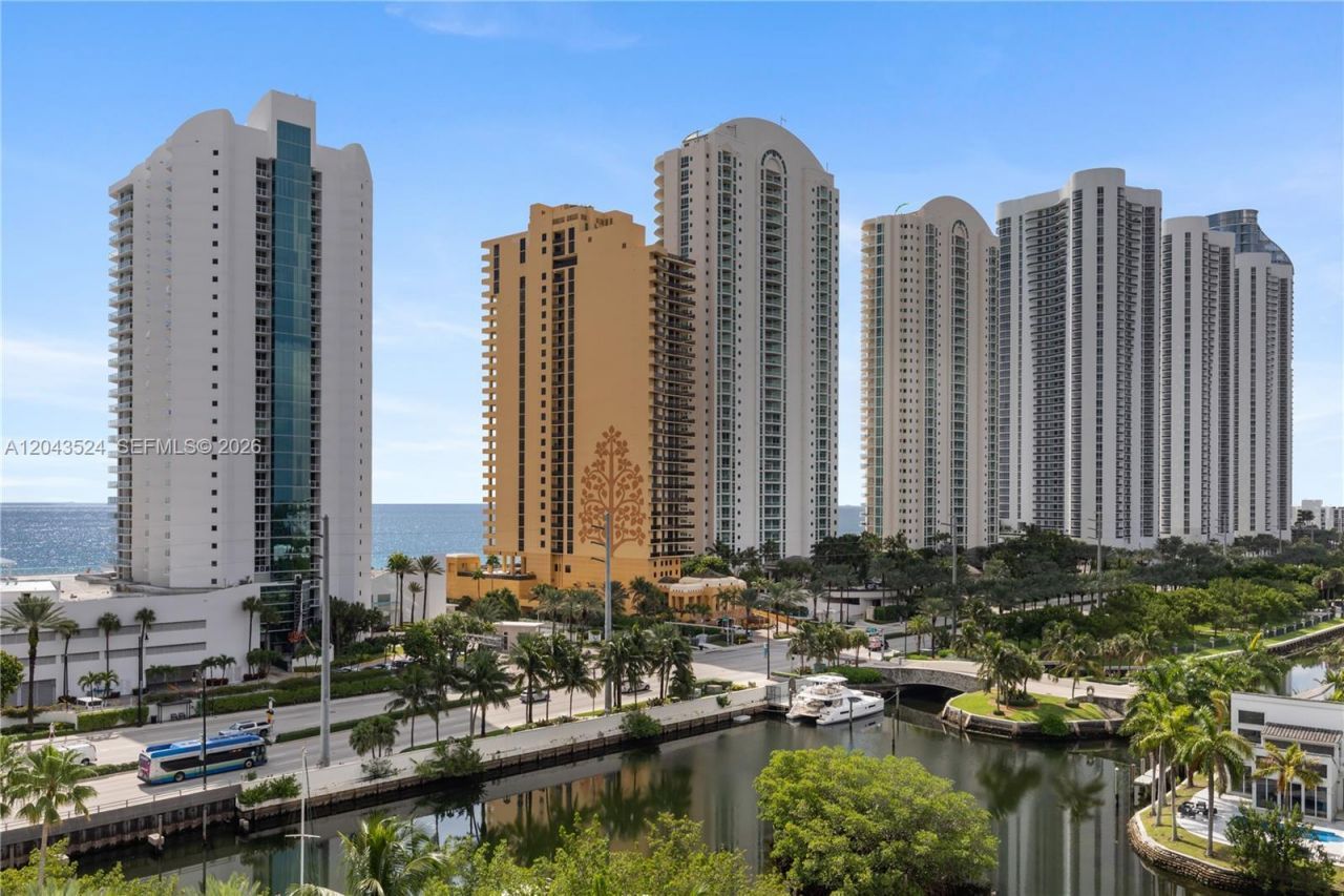 16400 Collins Ave, Unit 942, Sunny Isles Beach, FL 33160 Photo