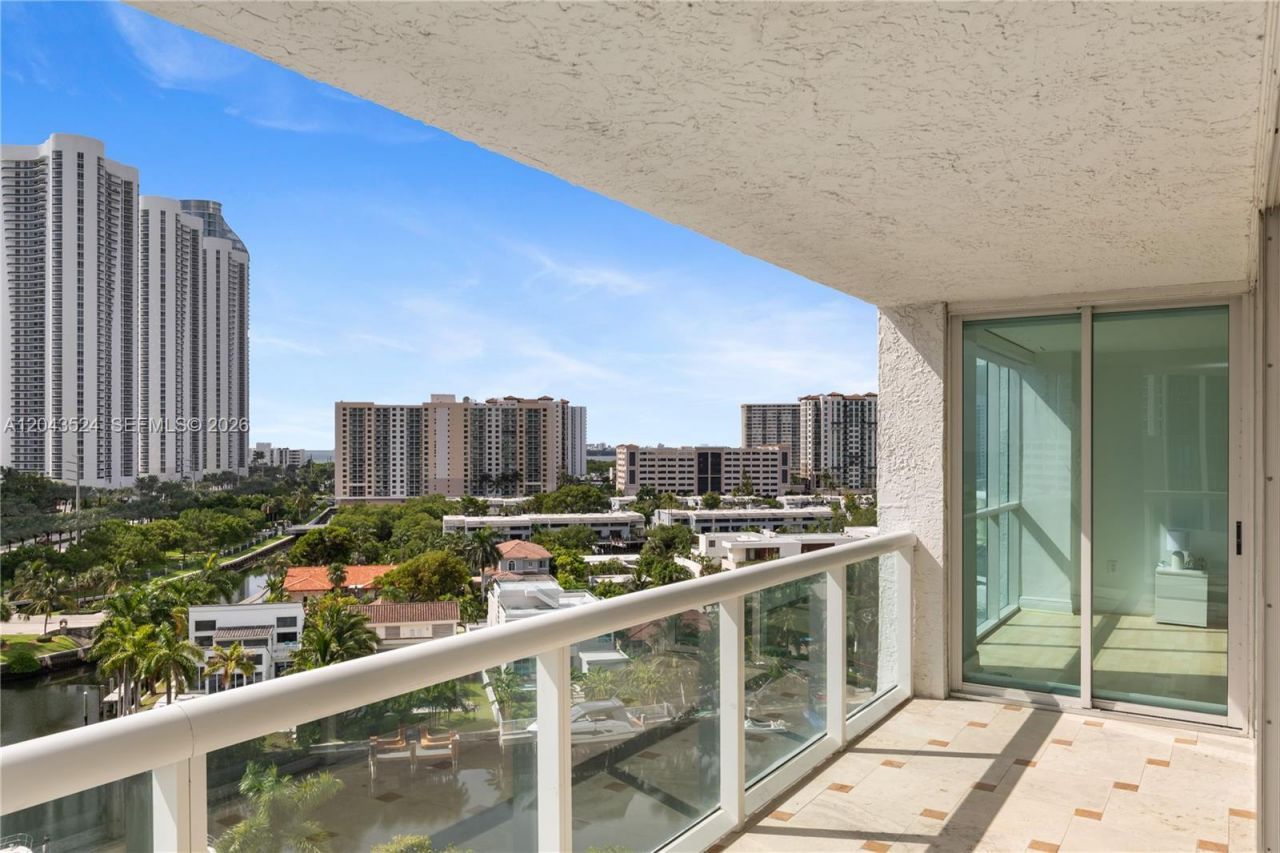 16400 Collins Ave, Unit 942, Sunny Isles Beach, FL 33160 Photo
