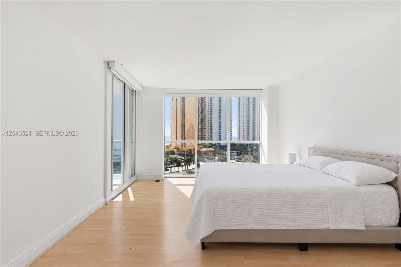 16400 Collins Ave, Unit 942, Sunny Isles Beach, FL 33160 Photo